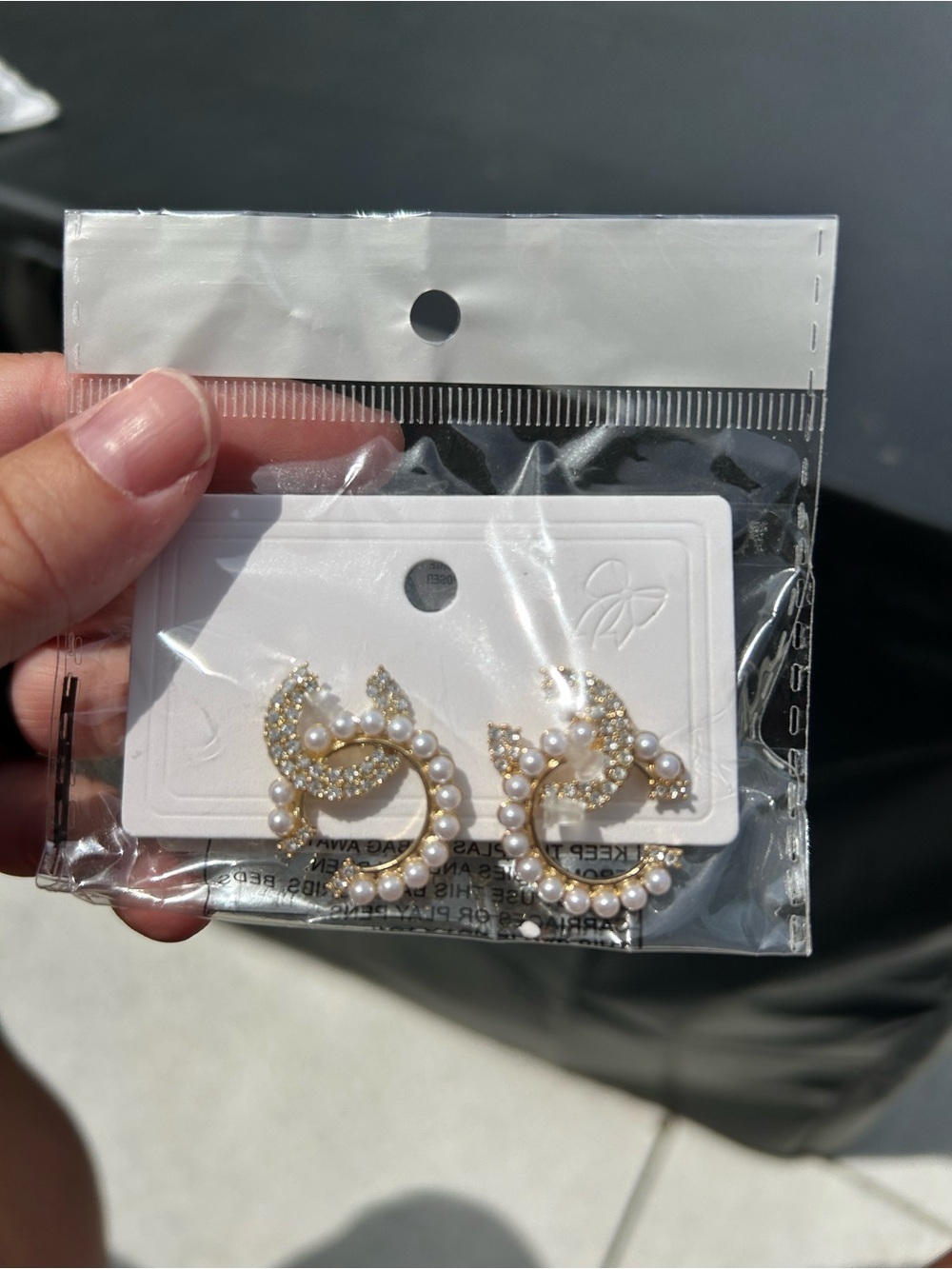 ๐ฅ$2 Gold Pearl & Crystal Crescent Stud Earrings - Women Jewelry
